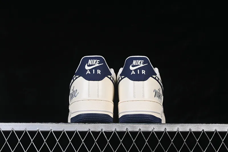All categories Nk Air Force 1 Air Force series Nk Air Force 1 Low Air Force low-top Nike Air Force 1'07 Low Milky white and blue stitching Air Force 1 low-top casual sneakers NH0601-580